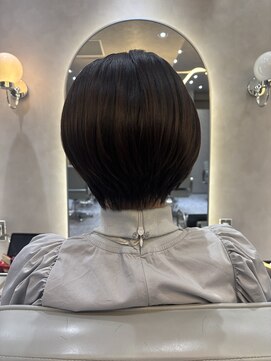 ジーナ 天神(Zina) 丸みショートヘア/小顔/黒髪/オリーブグレー/[福岡天神]