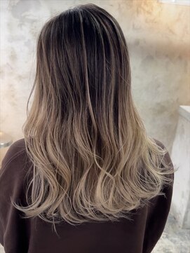 アポロ 横浜駅店(apollo) ハイライトバレイヤージュ/欧風バレイヤージュ/ミルクティ/横山