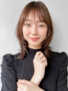 キリ 表参道(kyli) くびれヘアミディアムレイヤーカット前髪セミディ#546f1224