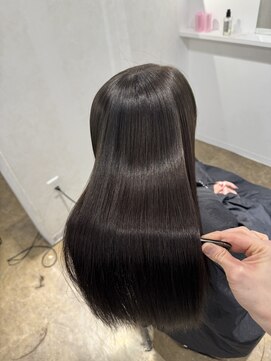 ミヨン 京都烏丸店(miyon) 【miyon】韓国レイヤーカット×暗髪カラー×髪質改善