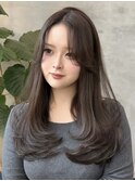 オリーブベージュカラー