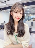 ロングヘア/フェイスレイヤー/小顔/シースルー前髪/透明感カラー