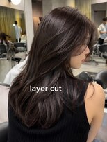 シティ(CITY)&nbsp;ロングレイヤー×ピンクブラウンで柔らかなツヤ髪に【CHICA】