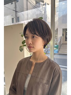 トレ(tre.) 流し前髪の大人ハンサムショート
