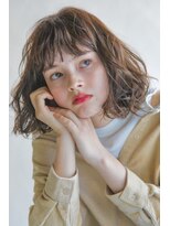 キー(kii) くせ毛風パーマ×立体ウェーブボブ