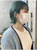 切りっぱなしボブxグリーンカラー