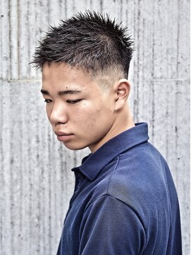 モイ(moy) フェードカット バーバースタイル スキンフェード〔浅草/上野〕