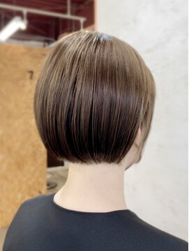 アンジェリカ(Angelica Total Beauty Lifestyle Design) 襟足ぱつっとミニボブ