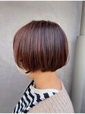 ショートボブ