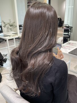 ヨーク(YOKE) 【 YOKE 】ロングレイヤーチョコレートブラウン艶髪韓国顔まわり