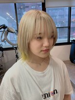 コワファーストナガサキシャンプーボーイ(COIFF1RST NAGASAKI SHAMPOO BOY)&nbsp;ホワイトベージュ×イエロー