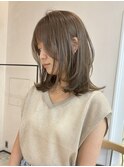 ミディアムレイヤー　グレージュ　ブリーチなしカラー