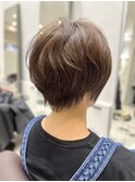グレージュ/パーマでふわっとくびれショート【SYUK 高円寺】