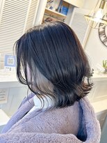 トッカ ヘアアンドトリートメント 難波店 ハイトーングレーのイヤリングカラー