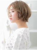ハイトーンカラー小顔金髪ショートボブTb9越谷20代30代40代