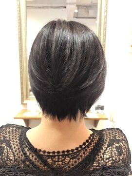 ヘアー グリーン(hair green) 30代40代50代/くせ毛カット/ショートボブ/ショートウルフ