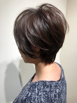 ネオリーブ クタ 町田店(Neolive kuta) 【町田 neolive kuta  120】頭の形が綺麗に見えるショートボブ