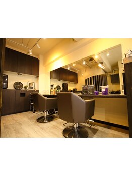 【マンツーマンのリラックス空間】で、あなただけのサロンタイムを♪ハイレベルな技術力と丁寧な接客が◎