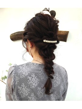 ザザ(ZAZA) 結婚式参列ヘア＊飾らないシンプルな編みおろしスタイル