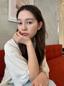 ヒュージ 三軒茶屋(huge) ロングヘア×オリーブカラー_髪質改善トリートメント_韓国