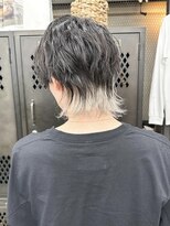 ギークス(GEEKS)&nbsp;【GEEKS渋谷】マッシュウルフ/インナーカラー/シルバーホワイト