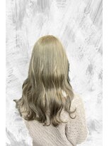 テン(天 ten)&nbsp;アッシュブロンド