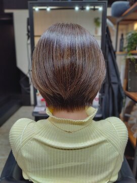 リリー(Lily) ショートボブ