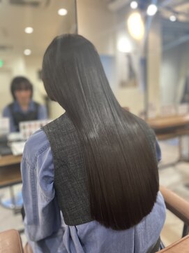 マルケ ドゥ マッシュ(MaruQuee de mashu) oooitでおもわず見惚れる髪へ