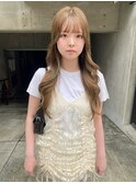 柔らかベージュ