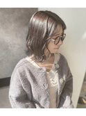 ミディアムボブ×透明感カラーグレージュ