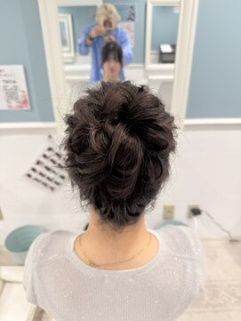 ホワイト 東京新宿店(White) スピードヘアセット　お団子スタイル