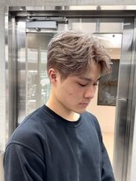 リベル(LIBER)&nbsp;【垢抜けたいなら！？】フェザーショート×ミルクティーベージュ