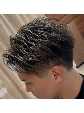 アガルタ(AGARTHA) テーパーフェードショート