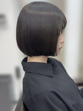 スウド(Swd) コンパクトボブ/ぱつっとボブ/顎ラインボブ/ぱっつん前髪