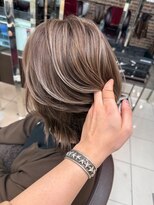 アース 大分森町店(HAIR&MAKE EARTH)&nbsp;白髪を活かす大人のミルクティーハイライト