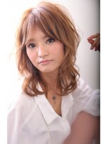 LA風 春のミディアムレイヤースタイル