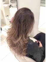 ケンジ 平塚 アネッタ(KENJE annetta)&nbsp;こなれた外国人風セレブグラデーション♪