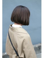 ホワイトルーム(White Room) アッシュグレーのハイライトボブ♪