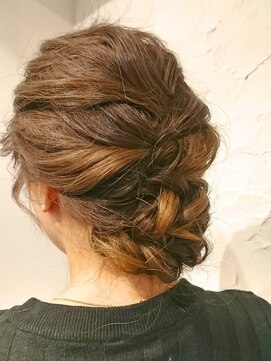 ヘアリゾート粋 リマ 銀座店(lima) 【粋lima銀座店】☆ゆる編みシニヨン☆