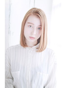 シュシュット(chouchoute) 吉祥寺3分黒髪ホワイトアッシュショートパーマエアリーミディ028