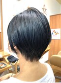 ショートボブ