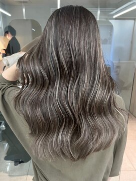 ヨロ 小岩(YOLO) ハイライトグラデーションカラーオージュアダブルカラー白髪染め