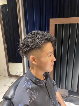 エヌドットバーバー ギンザ(N.BARBER GINZA) フェード/スパイラル１/マンバン【銀座】<理容室>