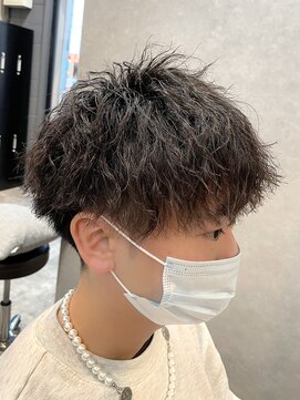 ルーツ(Roots) 無造作な動きが魅力★ハードツイストパーマ◆