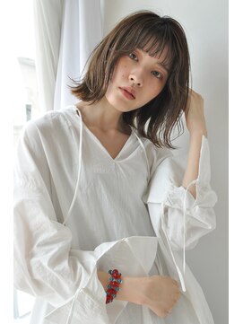 トリッカ 代官山(tricca) ニュアンスミディアム/くびれヘア/透明感カラー/20代30代40代