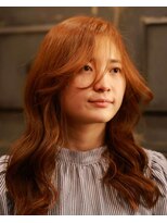 アンアタッシュ(UNE ATTACHE)&nbsp;ブリーチなしの外人風ハイトーンオレンジブラウン　セミディ