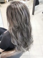 アテバイルイス 喜連瓜破(ATE by luis)&nbsp;グレージュカラー