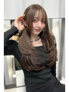 ランズ(LANDS) アッシュカラーザクザクレイヤーカット 【韓国ヘア 大阪 梅田】