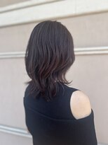 アンティーク 美術館前(antique)&nbsp;動きと品のあるシルエットで魅せる、大人のレイヤースタイル