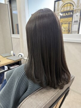 エモ(emo) 暗めアッシュカラー